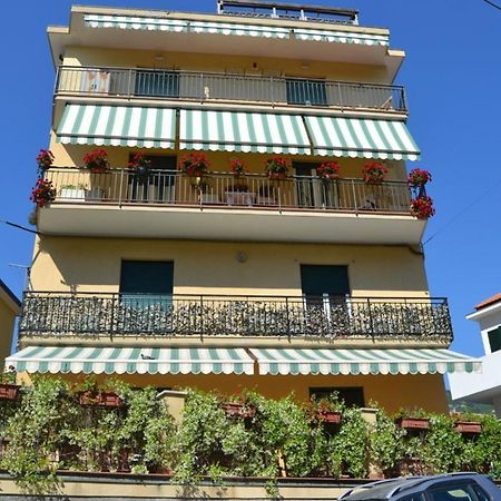 Casa Rosetta Apartman Noli Kültér fotó